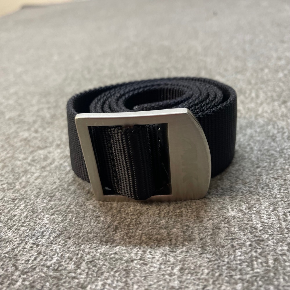 Mountain Khaki Mens Black Nylon Webbing Belt Brushed Metal Tension Buckle 43.5in